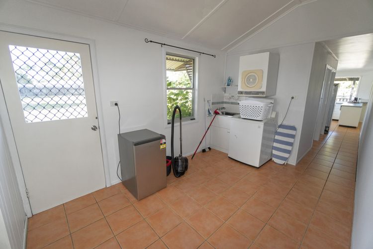 Hibiscus Cottage