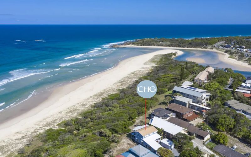 Sandpiper Beachfront House – Hastings Point