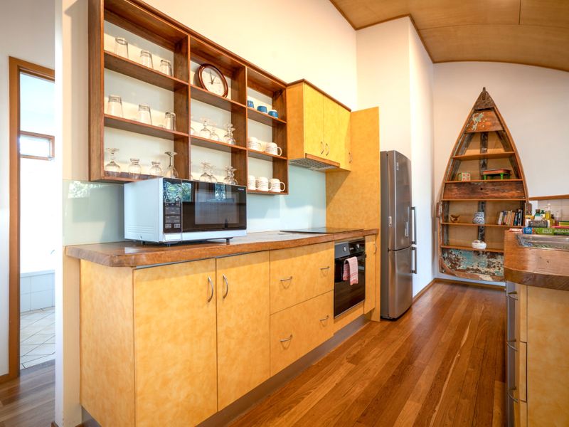 Relaxed Coastal Retreat Just Steps from the Beach