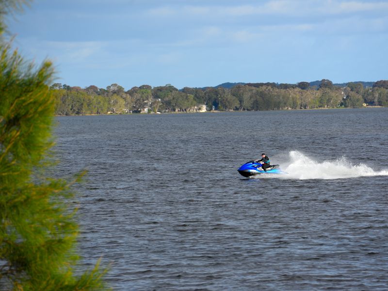 Stylish Lakefront Tranquillity Kayaks
