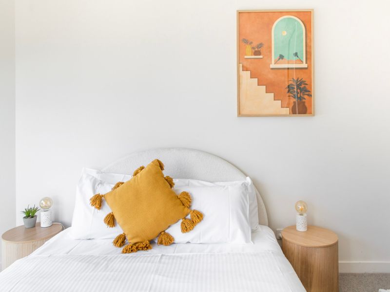 Queen bed