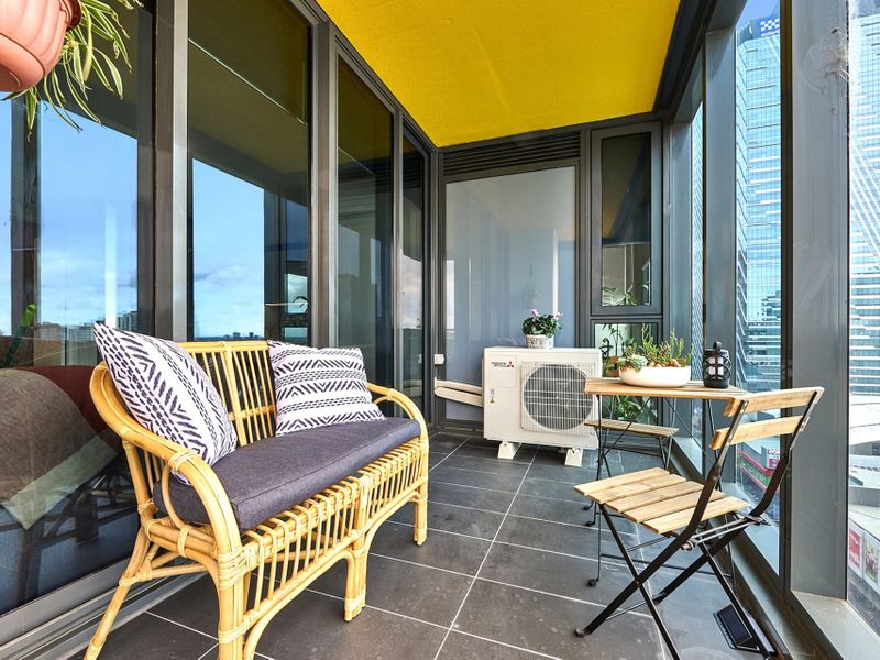 Spencer St Serenity: Stylish Urban Escape in the CBD