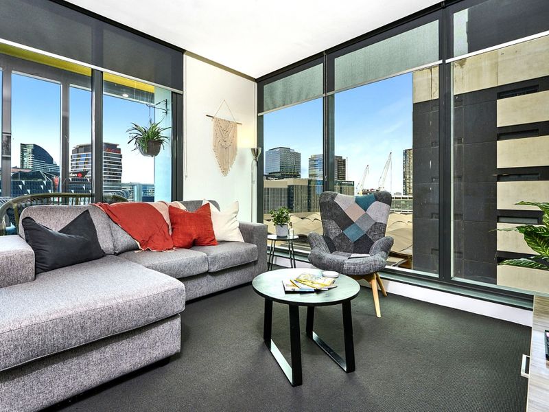 Spencer St Serenity: Stylish Urban Escape in the CBD