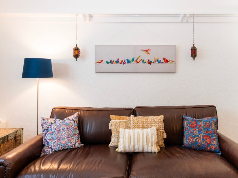 Charming 3-Bedroom Retreat by St Kilda Gardens