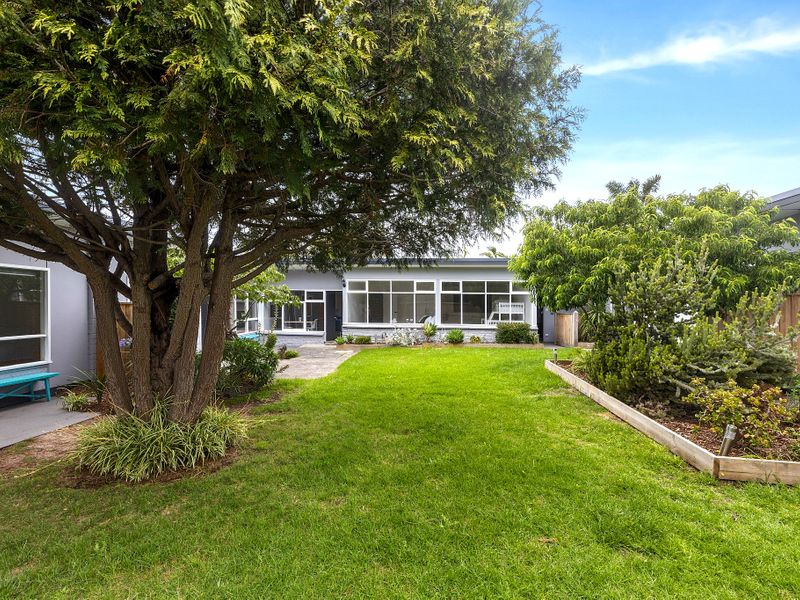 Rosebud Beachfront Haven — Coastal Bliss Two