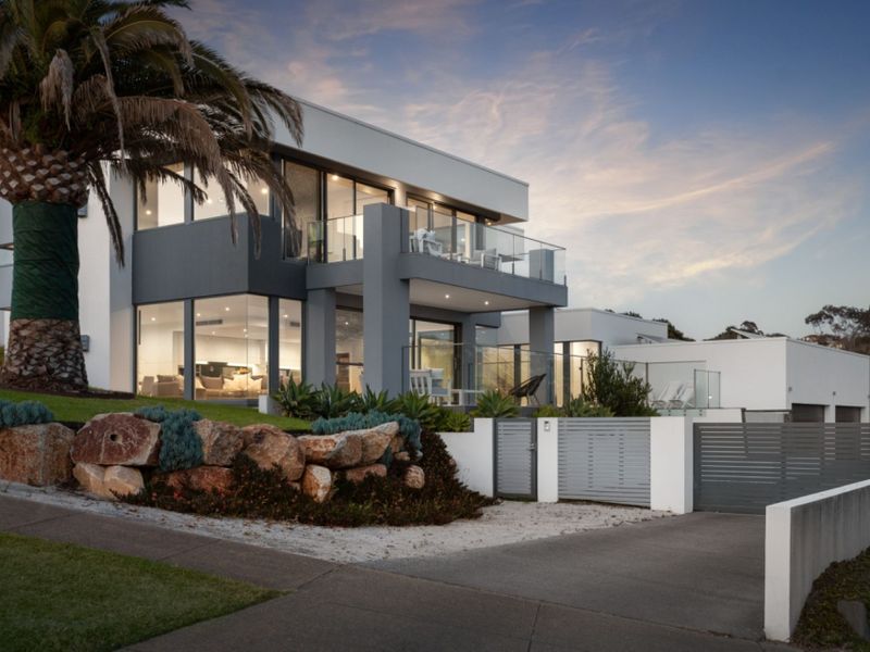 Infinity Pool & Fireplaces with Sea View Trees