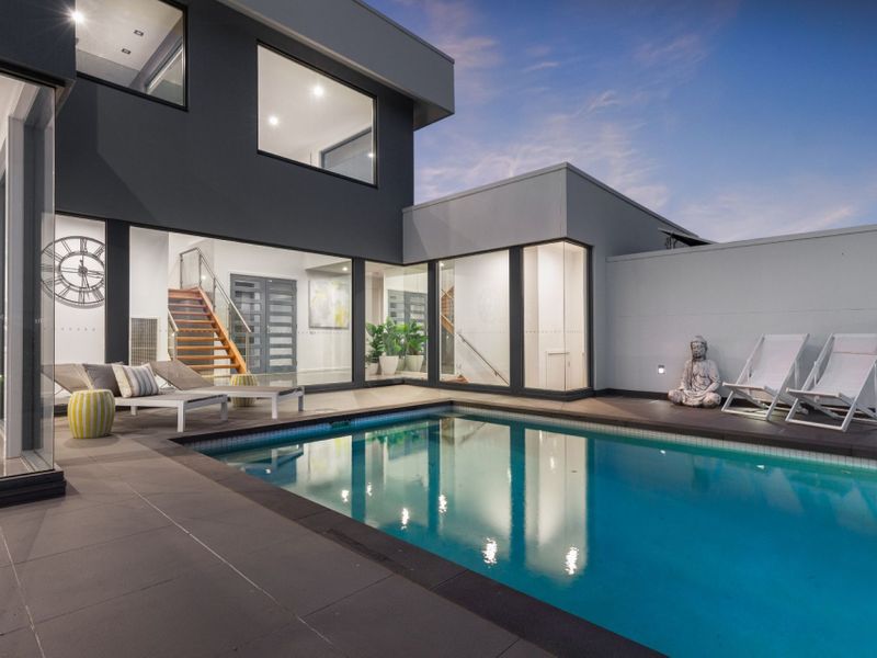 Infinity Pool & Fireplaces with Sea View Trees