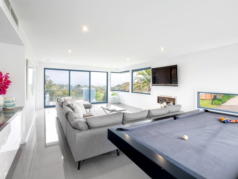 Infinity Pool & Fireplaces with Sea View Trees