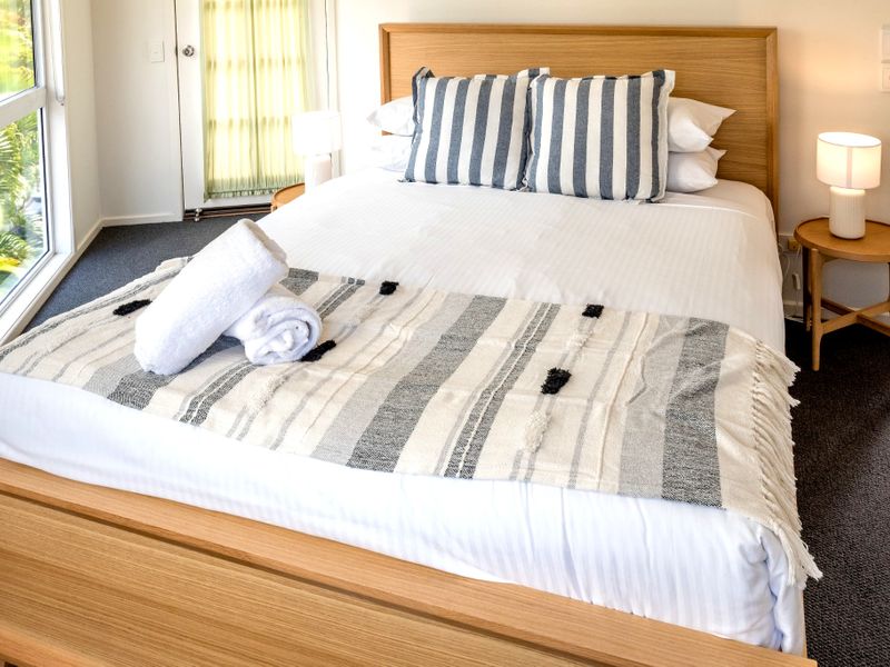 Coastal Style Living – 2 Bed + Study Retreat