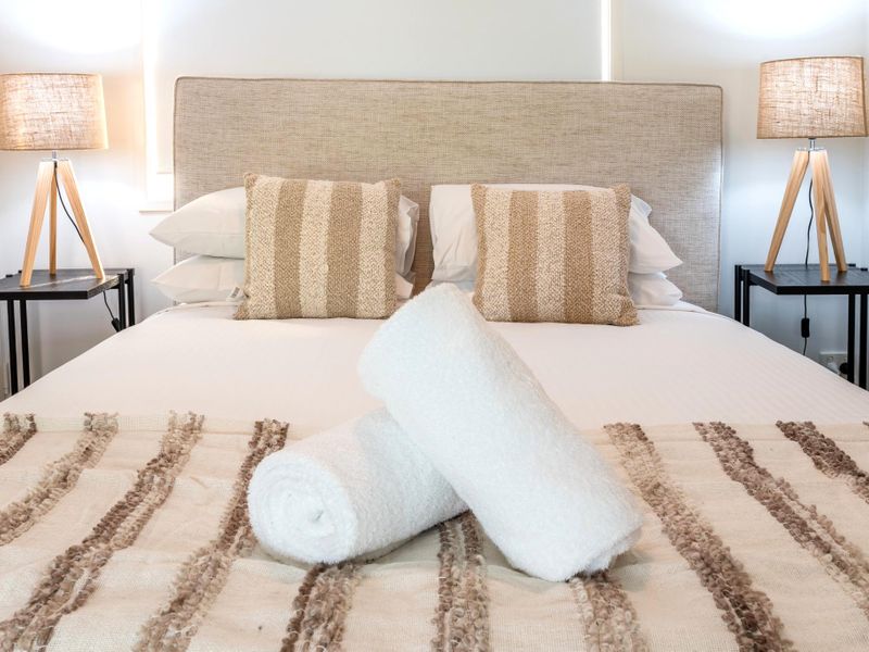 Coastal Style Living – 2 Bed + Study Retreat