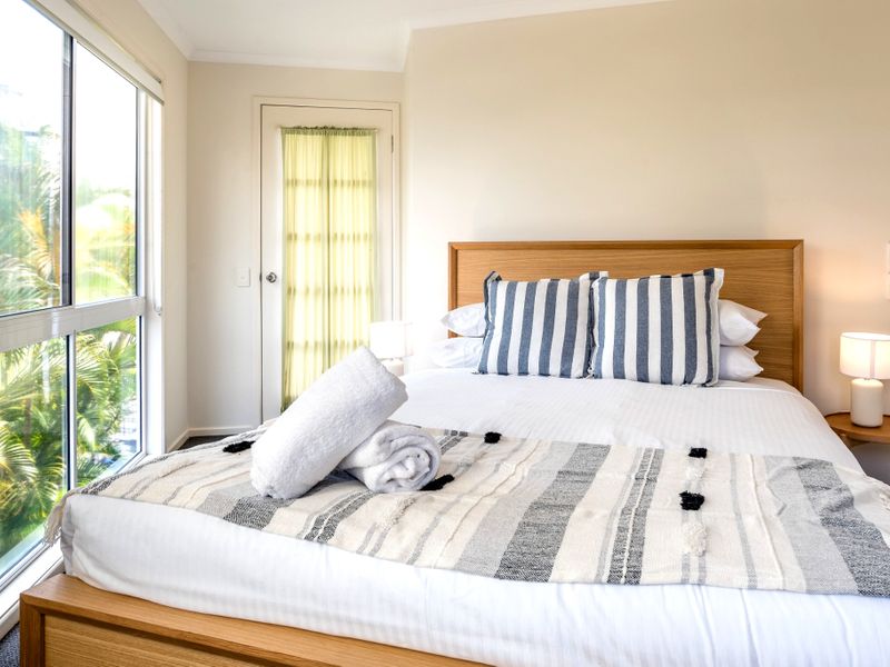 Coastal Style Living – 2 Bed + Study Retreat