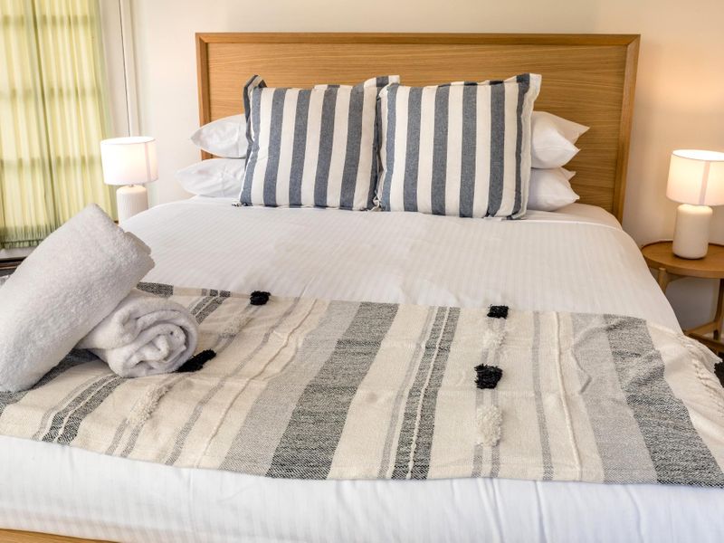 Coastal Style Living – 2 Bed + Study Retreat