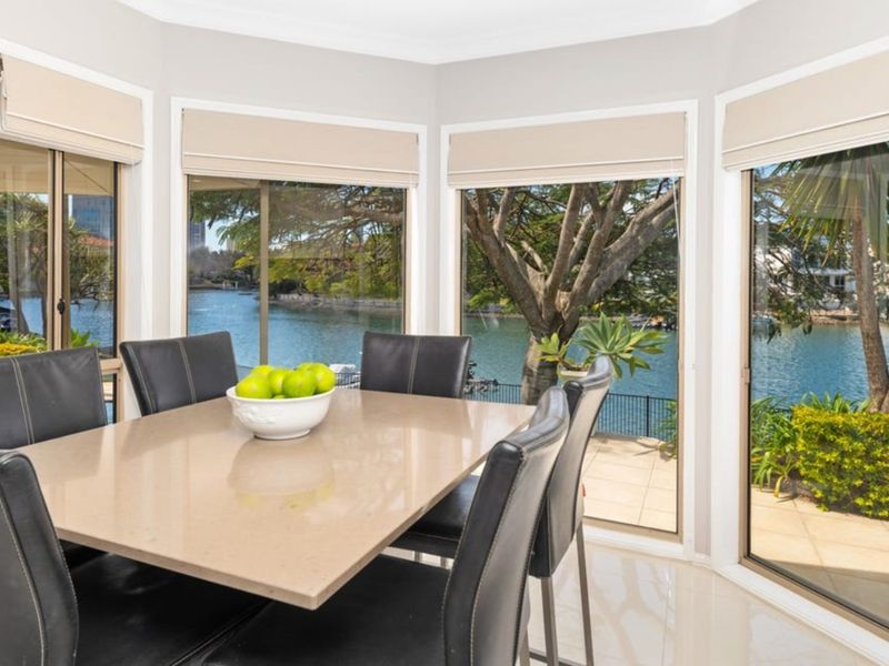 Riverfront Retreat – Family Getaway