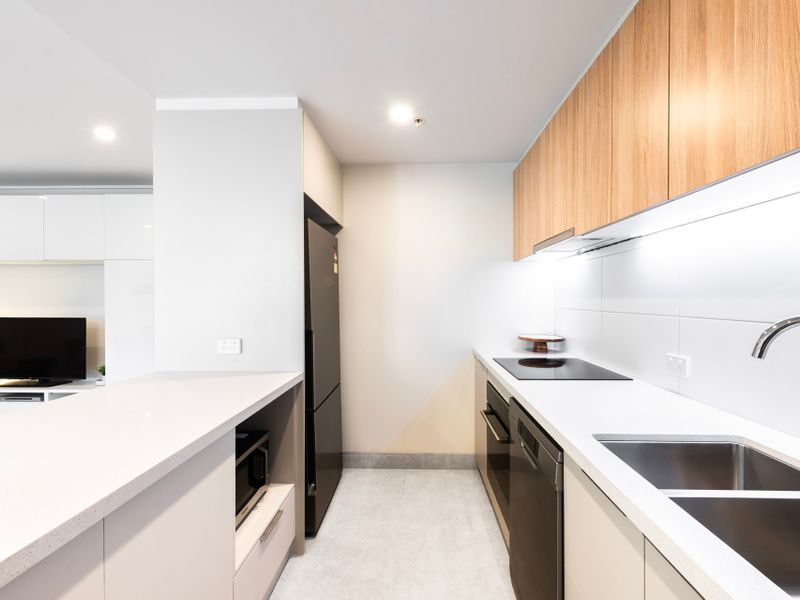 Melbourne Apartment with Pool, Spa & Tennis Court