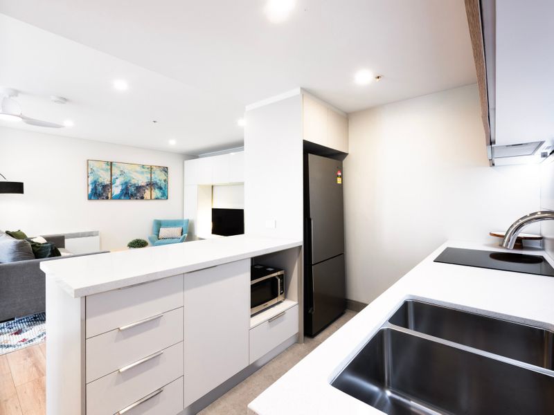 Melbourne Apartment with Pool, Spa & Tennis Court
