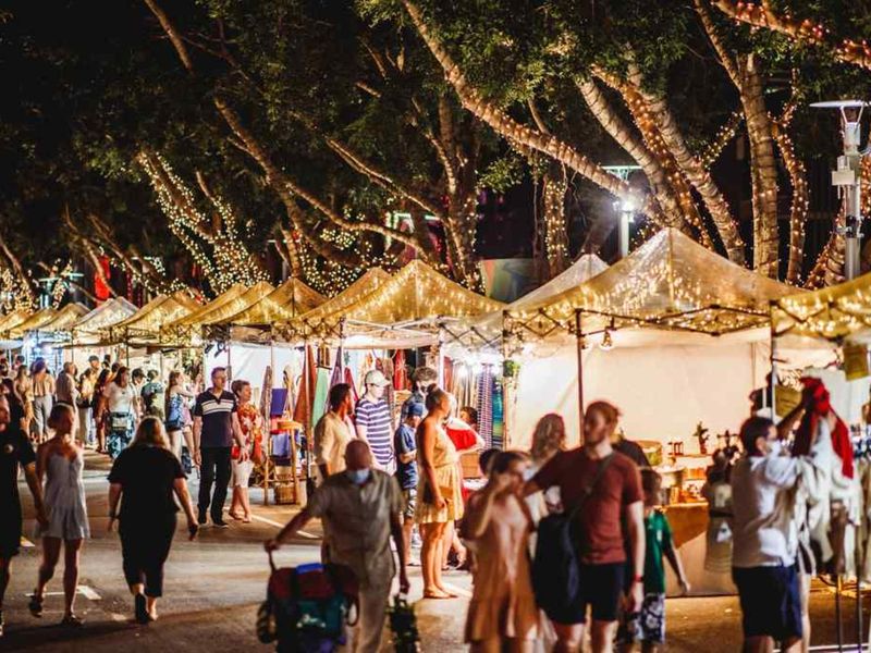 Enjoy a night at the Southbank Markets