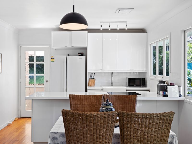 The Queenslander Charm