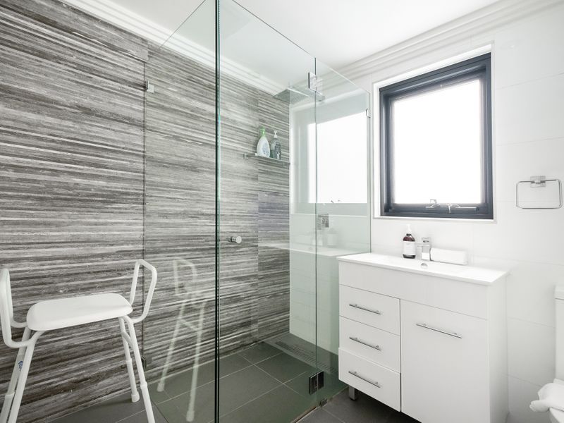 Second Bedroom En-Suite