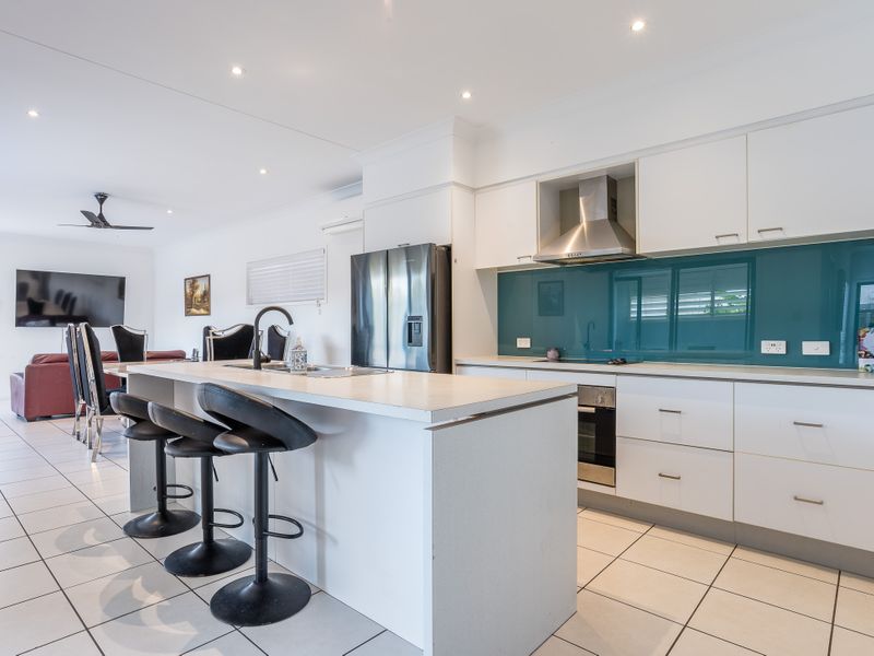 Willow – Charming Retreat with Garden & Patio