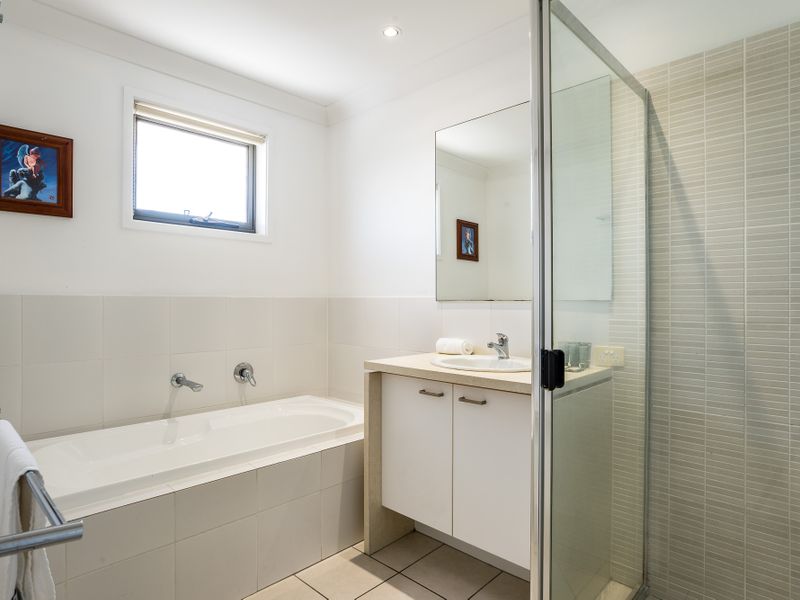 Willow – Charming Retreat with Garden & Patio