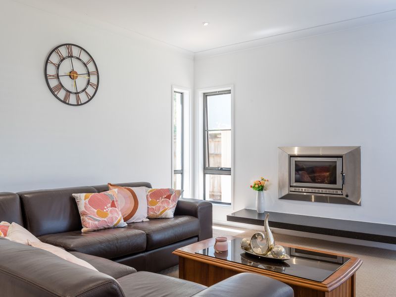 Willow – Charming Retreat with Garden & Patio