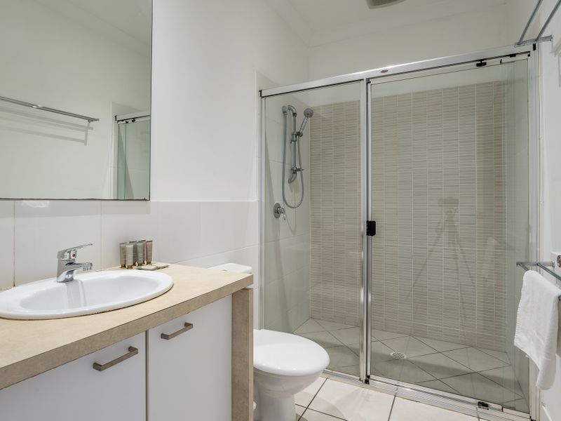 Willow – Charming Retreat with Garden & Patio