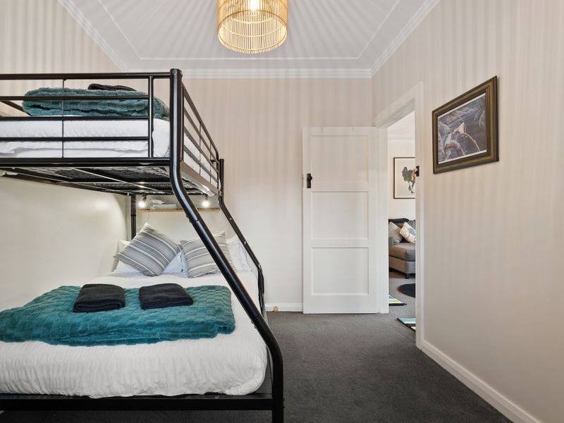 Mountain Bliss 2BR Katoomba Stay