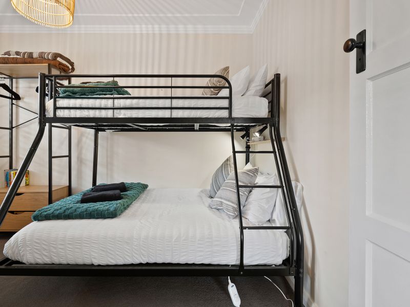 Mountain Bliss 2BR Katoomba Stay