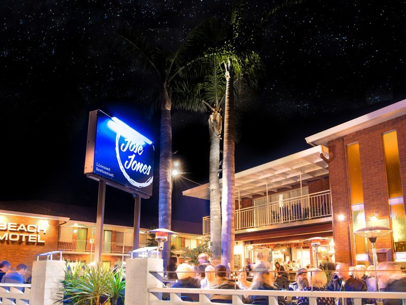Jose Jones Restaurant and Bar