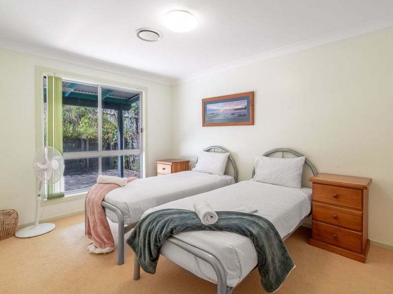 Rennies Beach Waterfront Family Escape