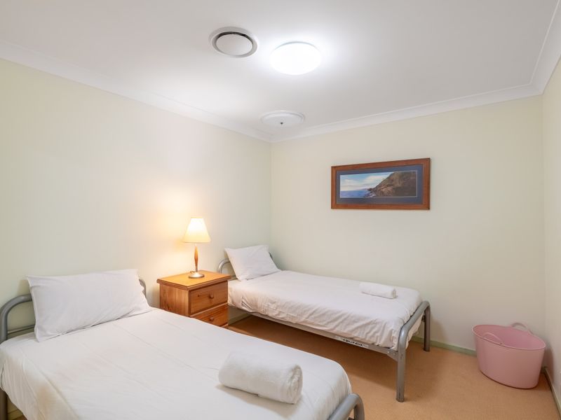Rennies Beach Waterfront Family Escape