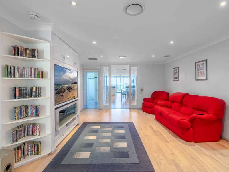 Rennies Beach Waterfront Family Escape