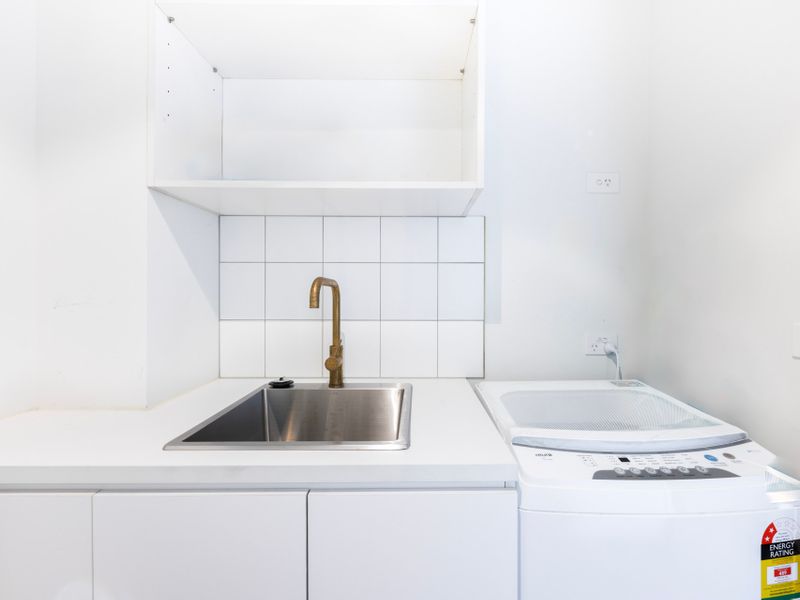  Laundry with a washing machine and dryer