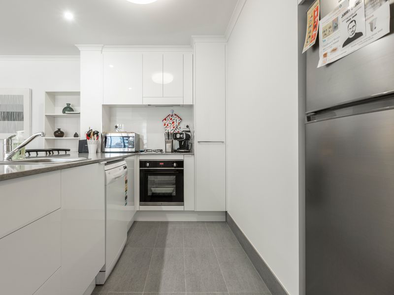 Well-Equipped Kitchen