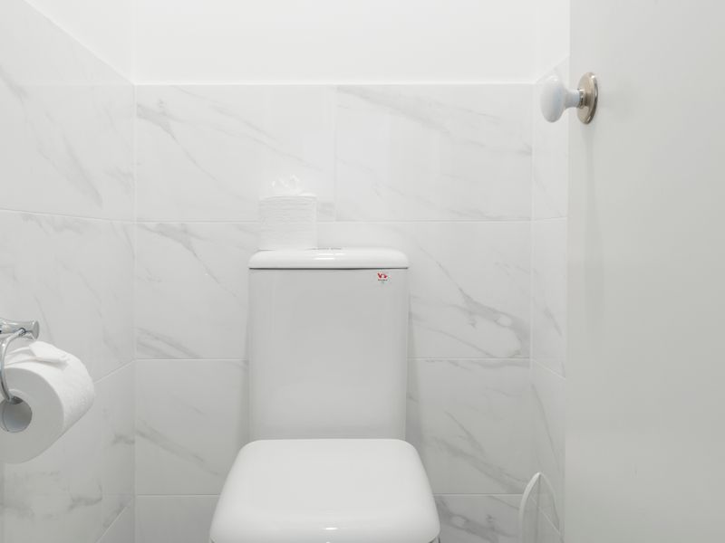 Relax & Unwind | 2BR Apartment w/ Pool & Gym