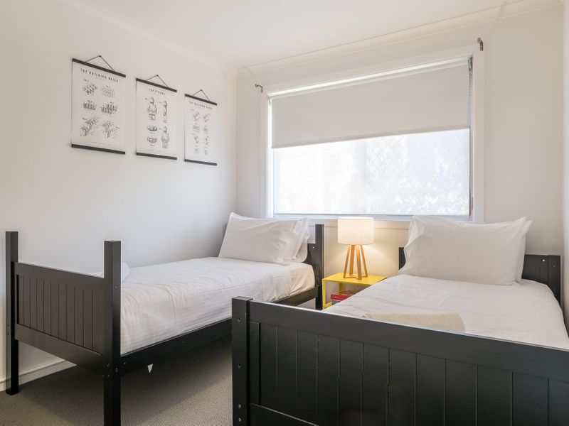 Coastal Comfort in Labrador – Family-Friendly!
