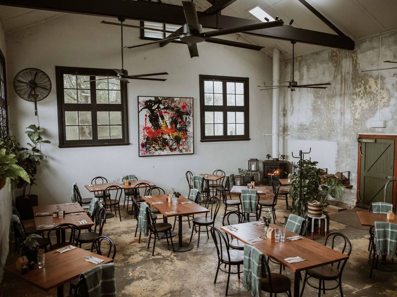 Milton Milk Haus