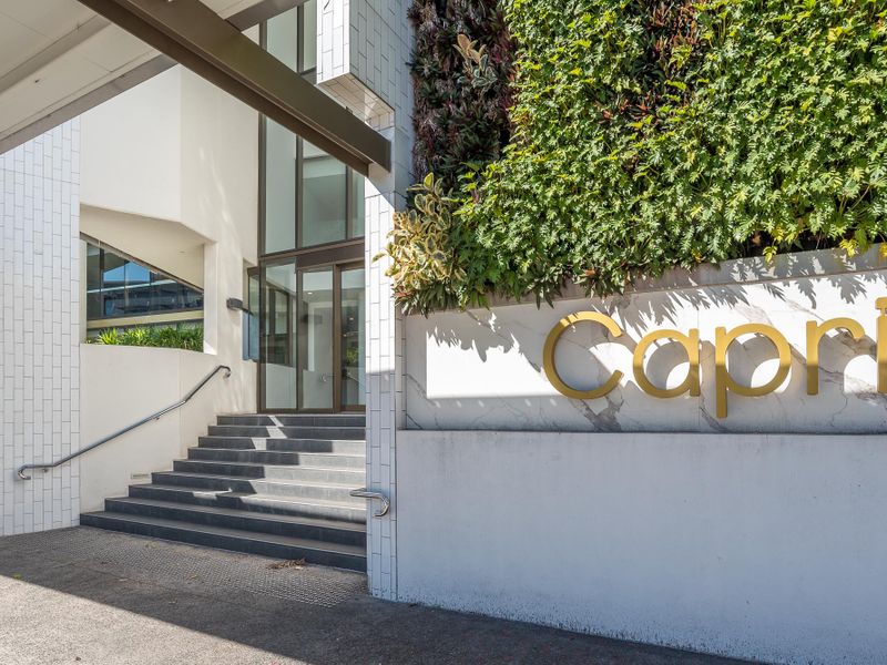Capri Building