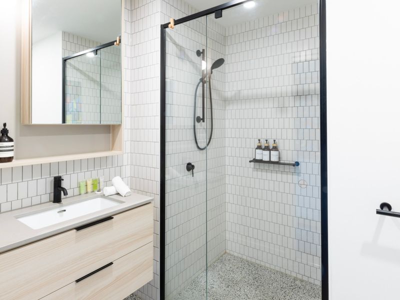 City Views | Unique Carlton Stay