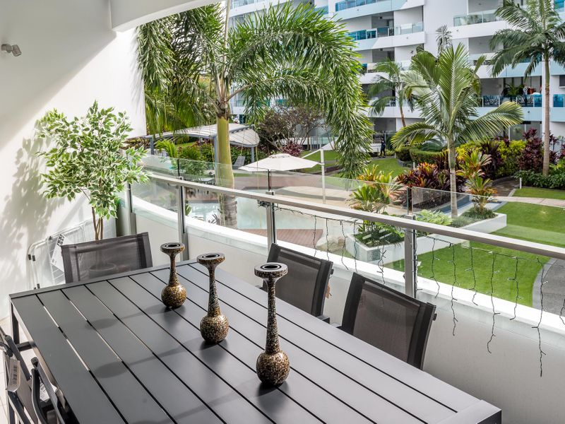 West End Getaway – Heated Pool!