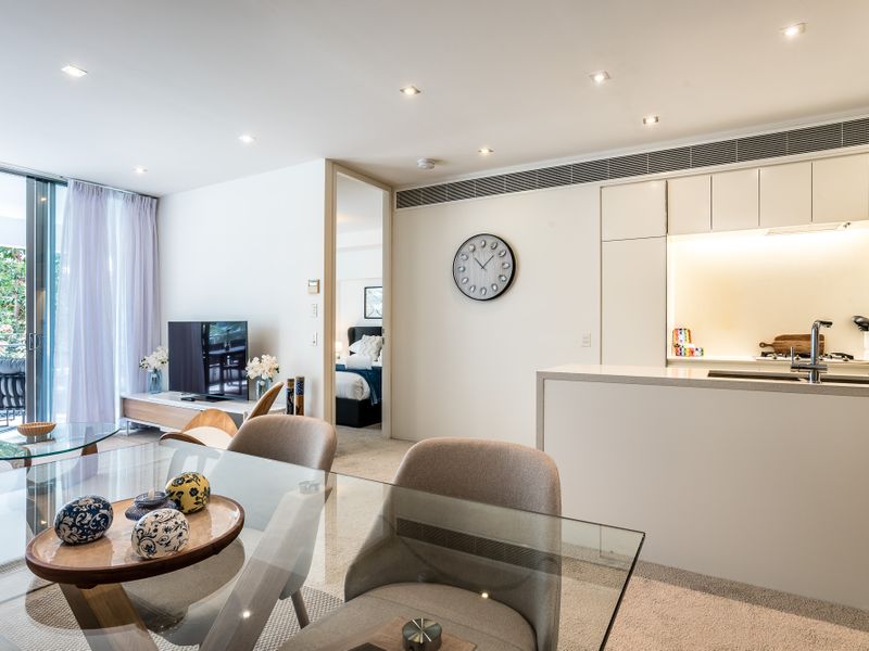 West End Getaway – Heated Pool!