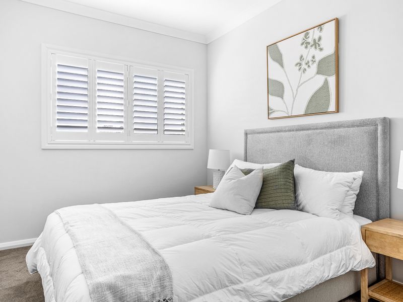 Modern 4-Bed Home Close to Beach in Barrack Point
