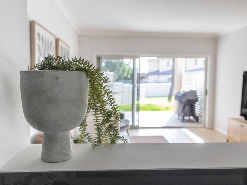 Modern 4-Bed Home Close to Beach in Barrack Point