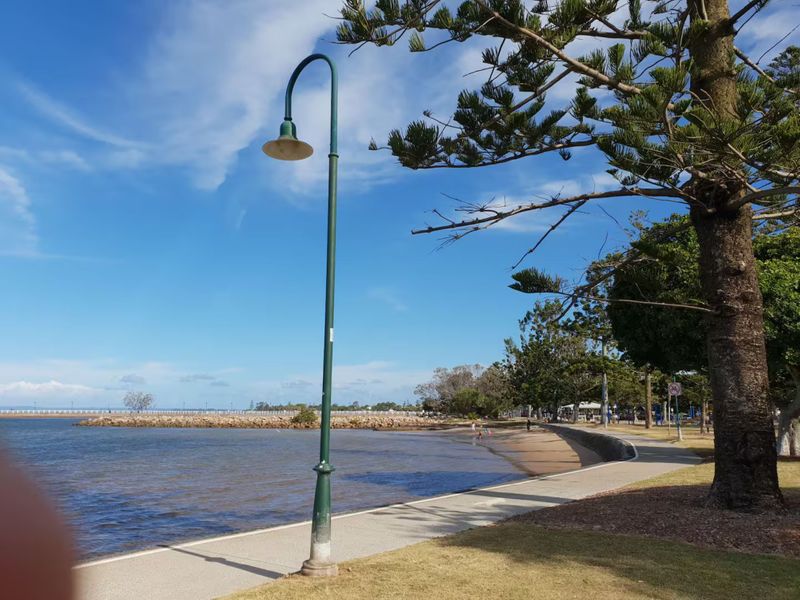 Relaxed Bayside Living Sleeps 4