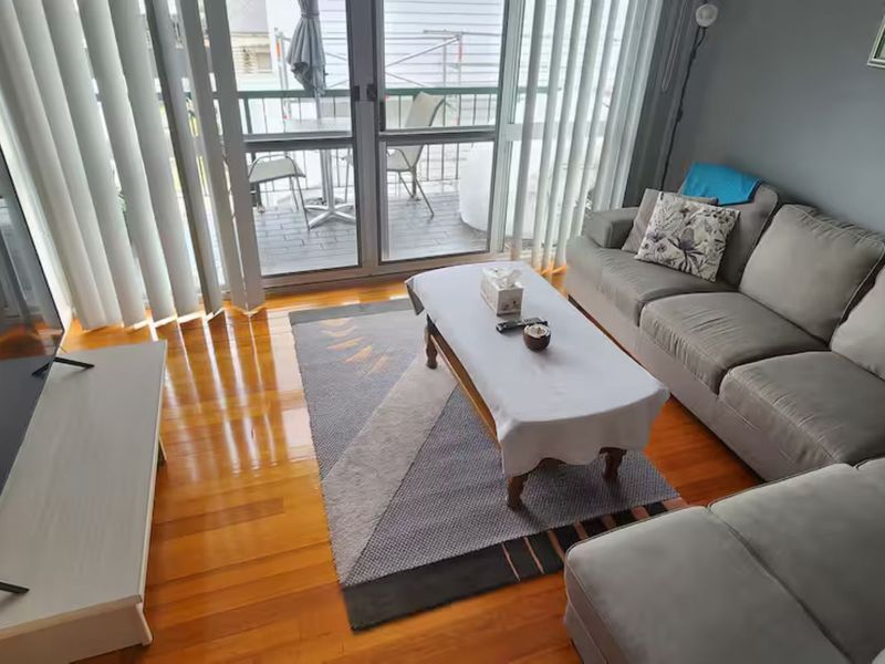 Relaxed Bayside Living Sleeps 4