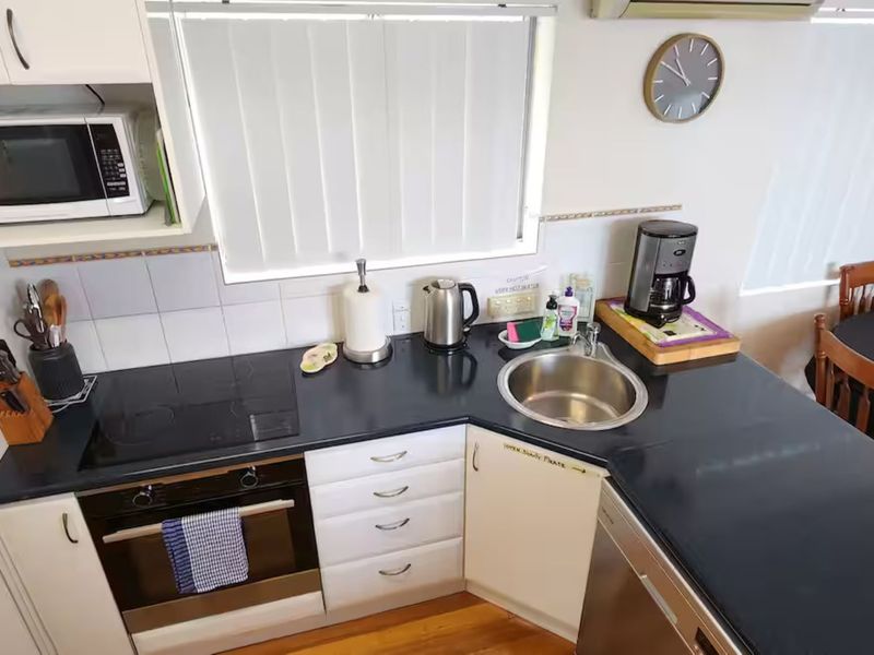 Relaxed Bayside Living Sleeps 4
