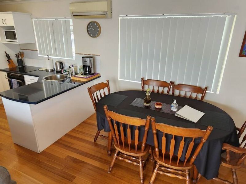 Relaxed Bayside Living Sleeps 4