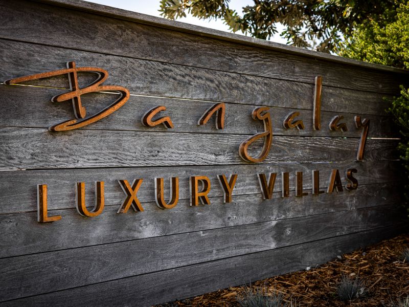 Bangalay Luxury Villas