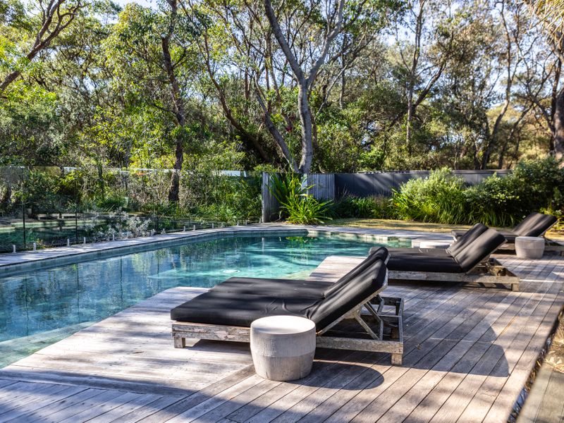 Golf View to Seven Mile Beach Privately Managed