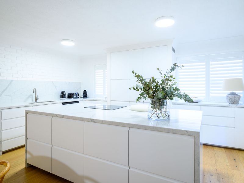 Coastal Calm on Brooke – Sleeps 4 Guests